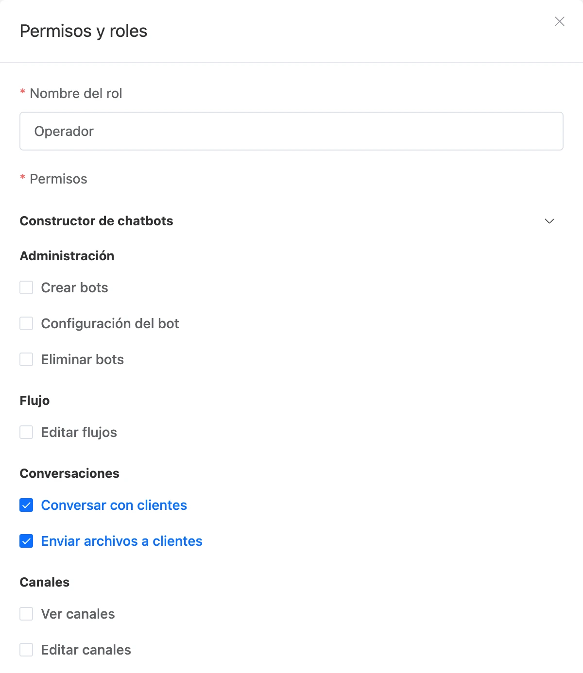La ventana de un rol nuevo con los permisos de conversaciones marcados